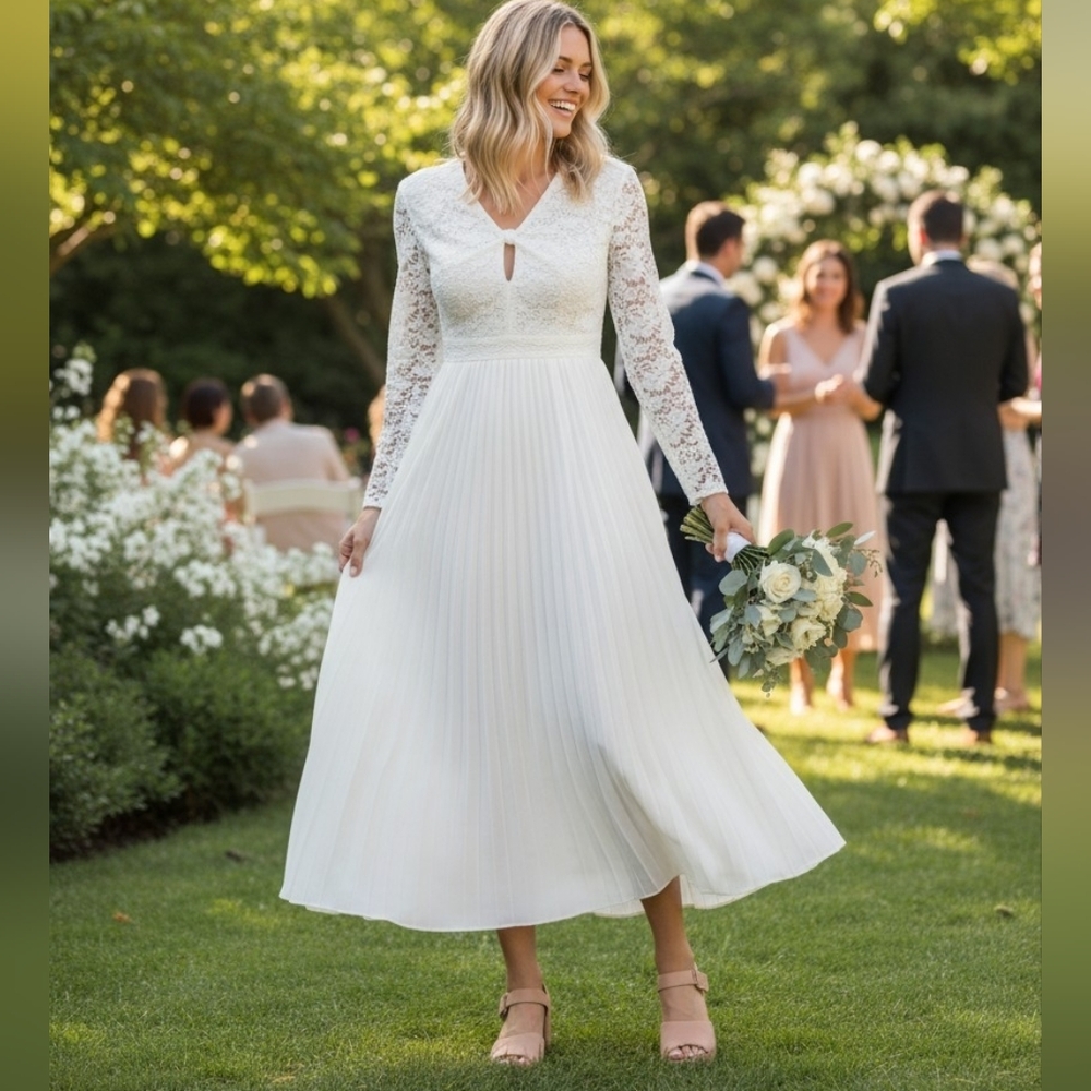 NEW NWT Modcloth Lacing Down the Aisle Maxi Dress